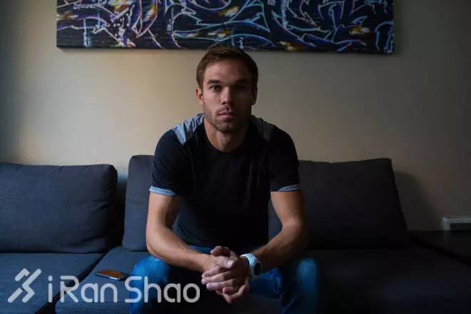 比尔盖茨创业起步过程,辍学的比尔盖茨如何成功