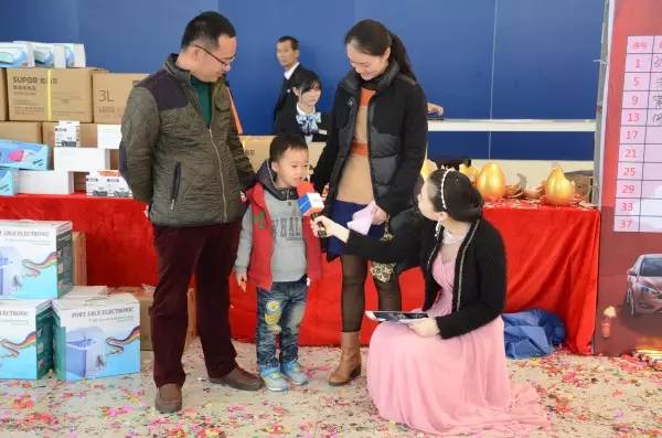 新春成交42台!小胖看车团到访惠州益成