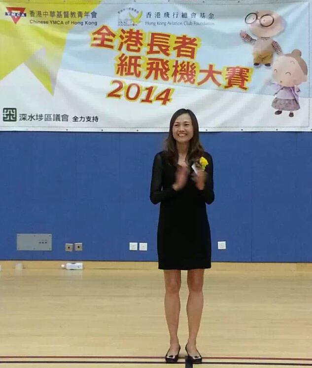 国脚变香港议员，竟然还是足坛美女老总兼教练