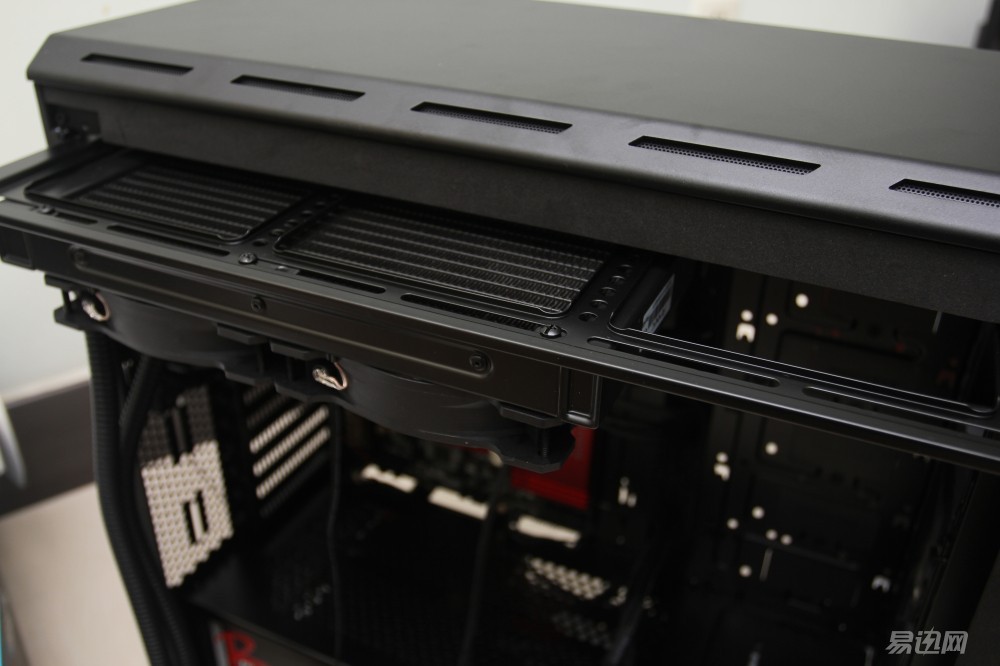 追风者515机箱可以装大主板吗,华擎b150装nvme