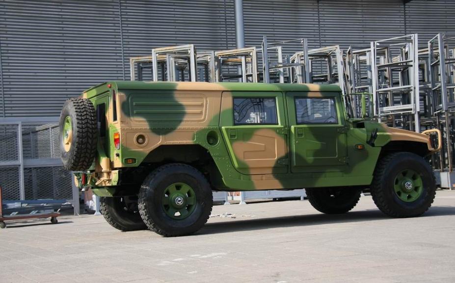 军用东风猛士高清图片,解放军部队军车图片