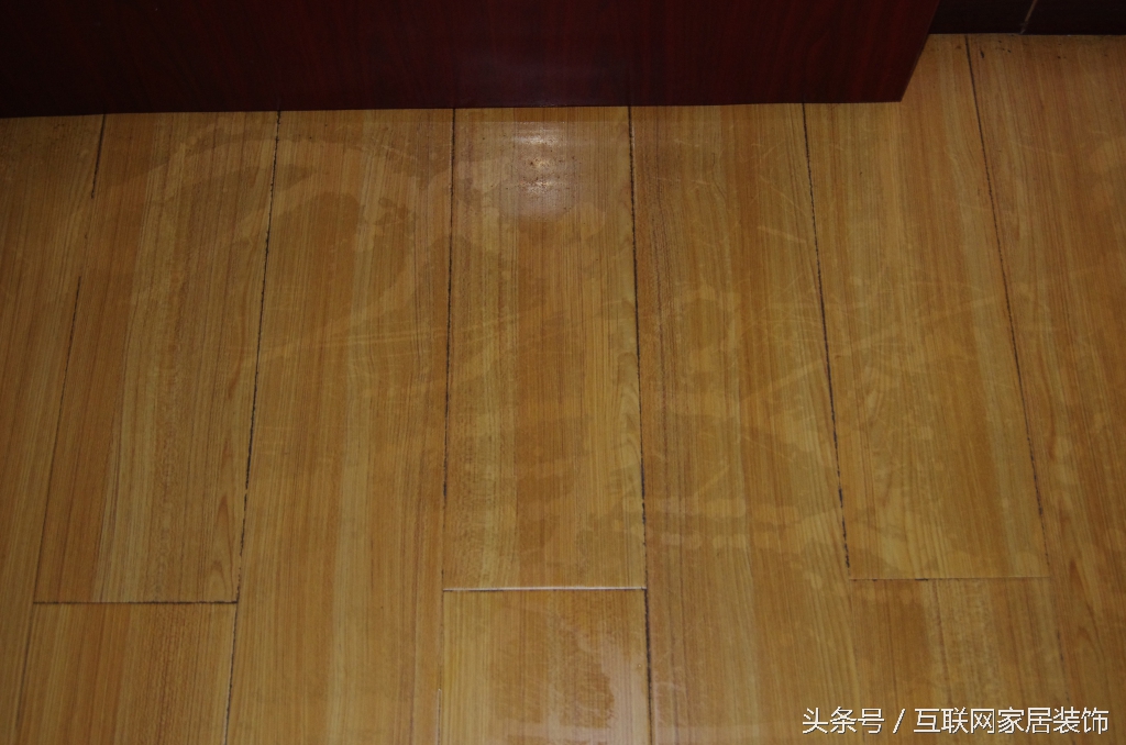 木地板打蜡容易摔吗,木地板打蜡是个坑怎么办