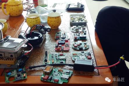 自动大灯影响氙气灯寿命吗,氙气灯频繁闪影响寿命吗