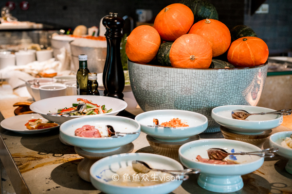 这里曾经也是繁华都市,古朴优雅充满禅意的私家园林