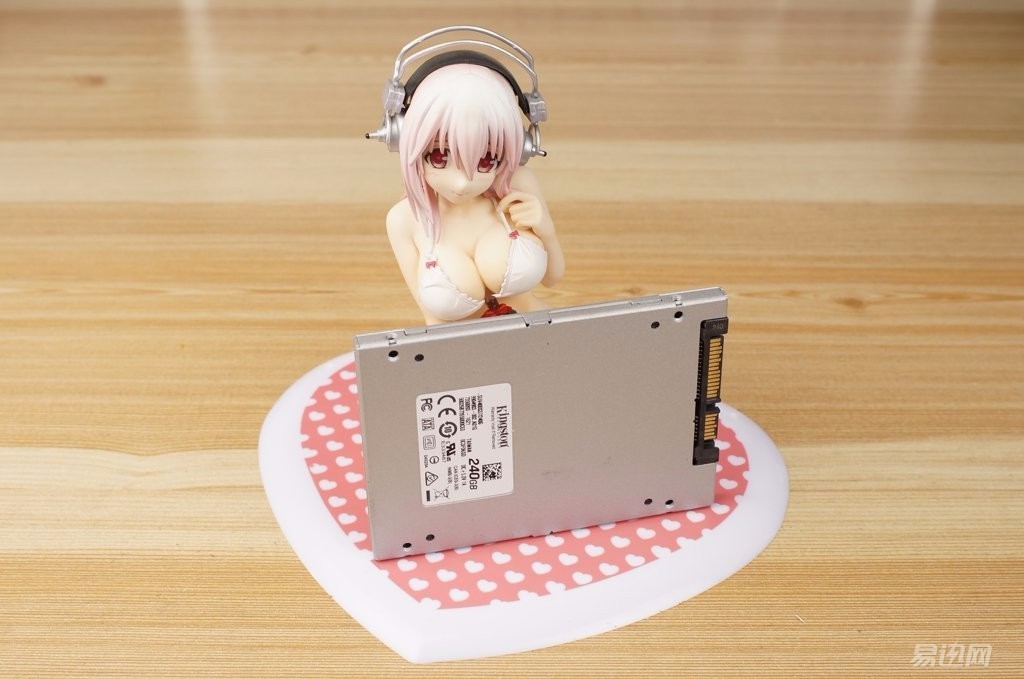 金士顿uv400固态真假,金士顿uv400怎么插固态硬盘