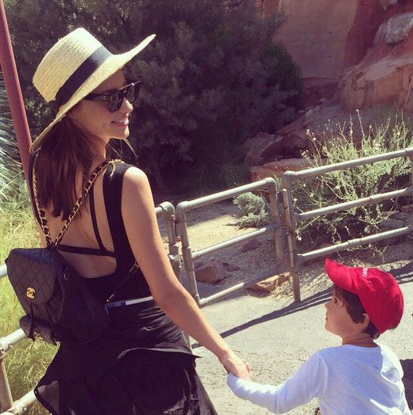 超级有质感的双肩包谁不爱,高颜值双肩包学生党必备