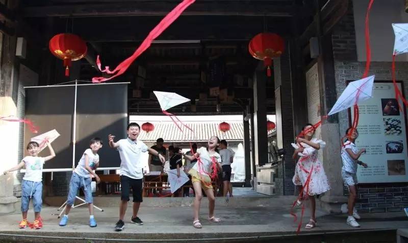 一起国学：晨诵诗书，研习六艺，手绘风筝比一比