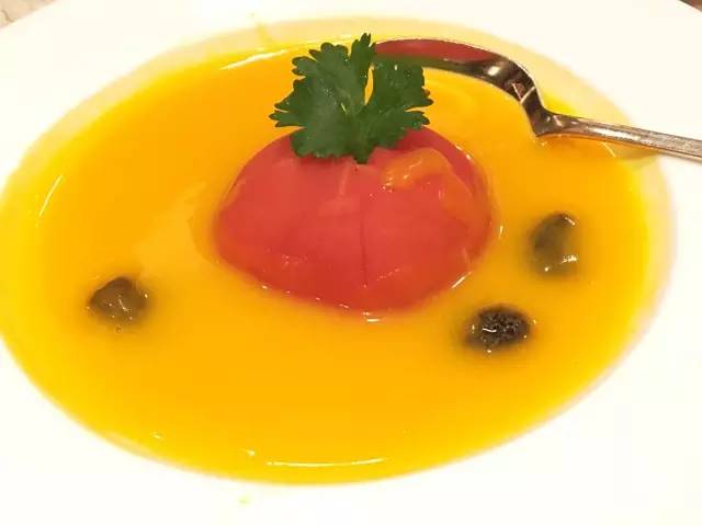 上海米其林餐厅人均消费,香港有几家米其林三星餐厅