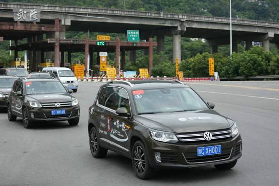 超多美图慎入！开神车，走丝路，这些不可思议的美景就在中国！