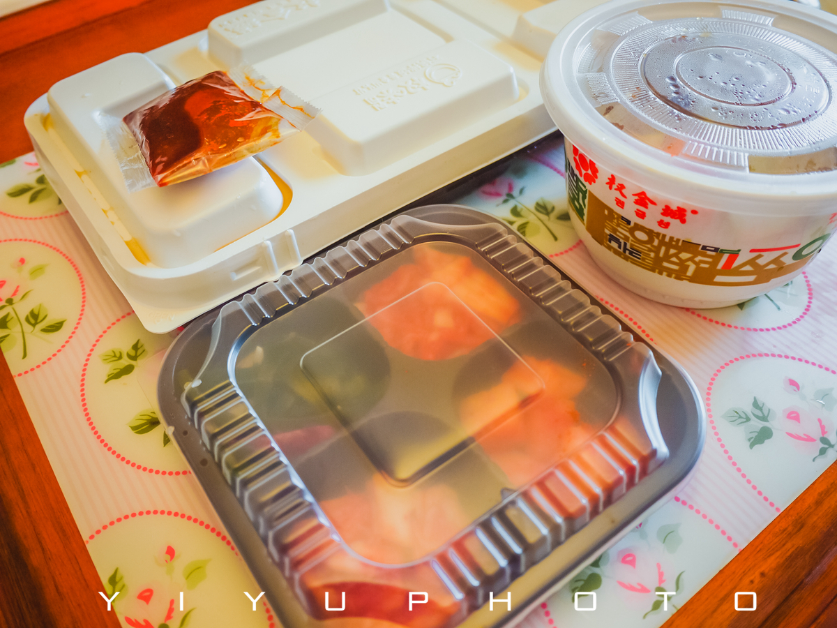 bts防弹少年团迎来春日,防弹少年团bts吃零食