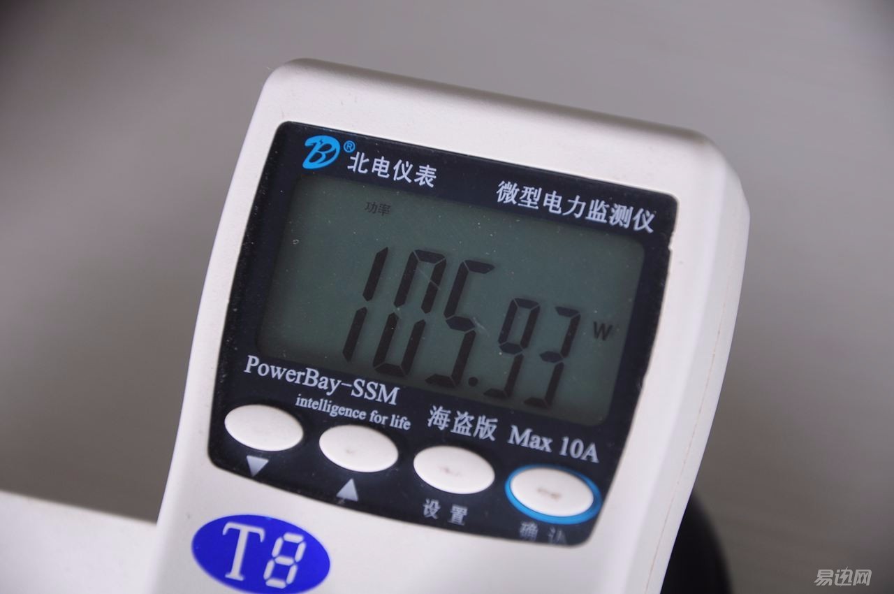 据说这板子和机箱搭配能释放洪荒之力