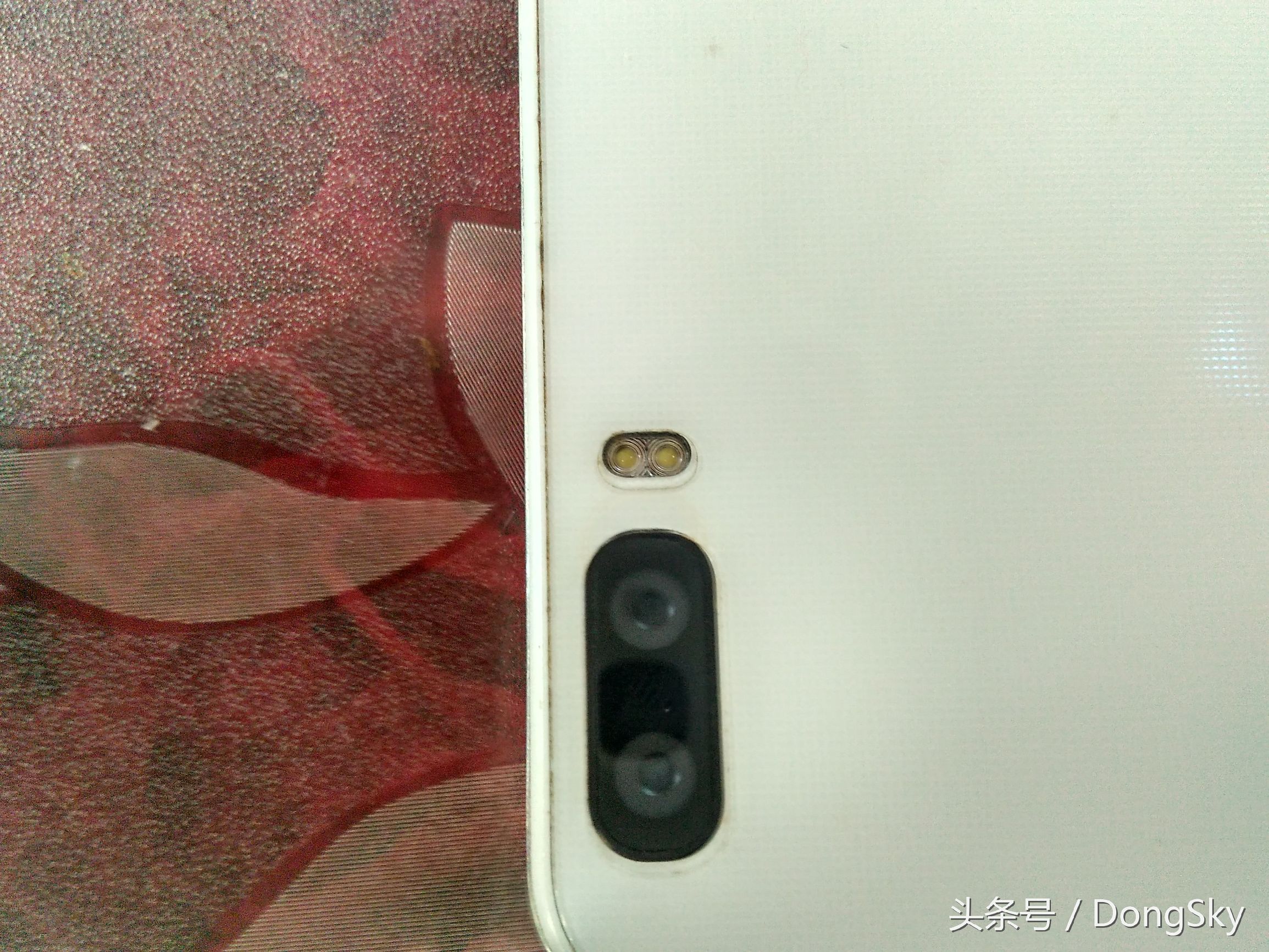 荣耀6plus是不是第一款双摄像头,荣耀6plus双摄像头是不是假的