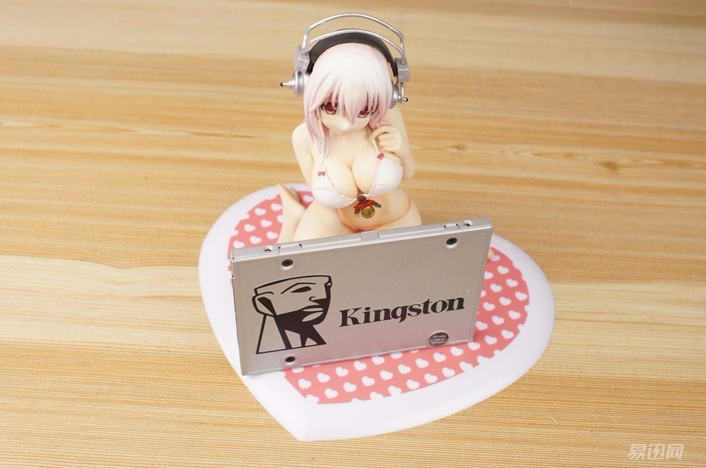 金士顿uv400固态真假,金士顿uv400怎么插固态硬盘