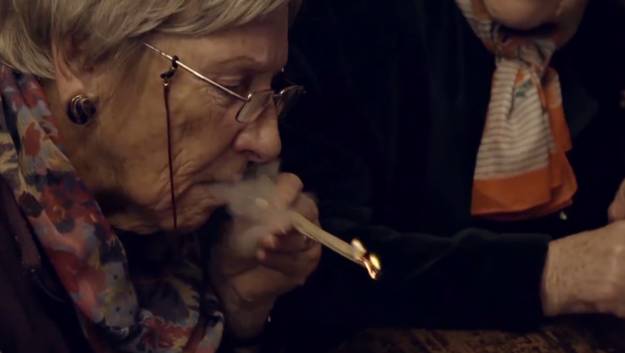 爷爷奶奶的摩登世界漫游指南:英国老人家都这么潮!