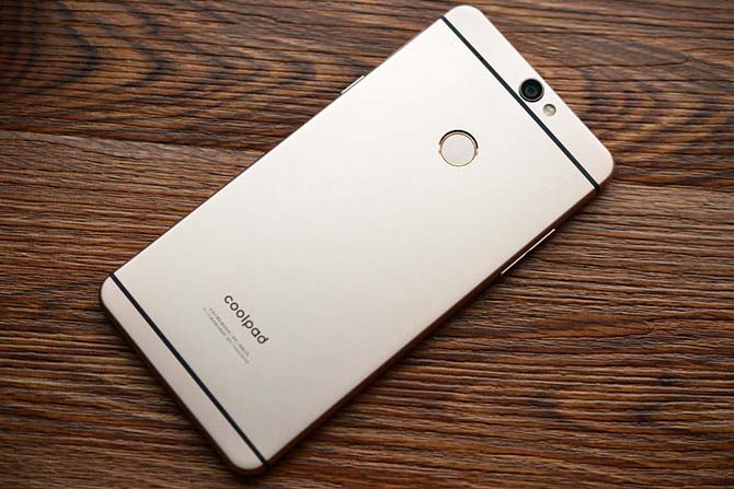 比iphone还好的三款手机,最近新出的一款跟苹果很像的手机