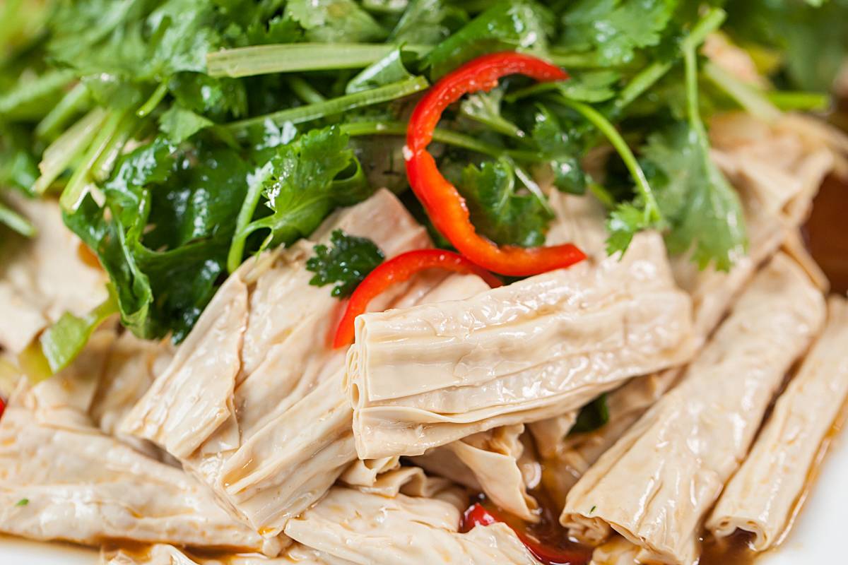 唔使搵啦！人均40元连电视台著名主持人都Hold唔住过来搵食