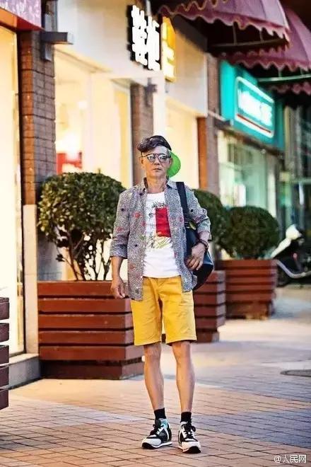 大叔控？鲜肉控？都已经out了，我们现在是爷爷控！