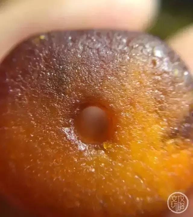 惊艳！史上又有一种蜜蜡美出天际，简直是蜜蜡界的范冰冰！