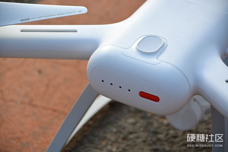 小米无人机有多厉害视频,小米年轻人的第一台轰炸机