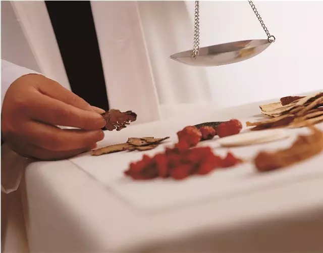 妇女妊娠期慎用的药物是什么,妊娠期妇女用药注意事项包括