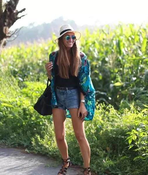 皮肤晒黑了严重还能变白吗,皮肤晒黑穿什么颜色衣服