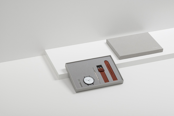 适合年轻人的5款时尚简约手表,年轻人的一款简约风手表