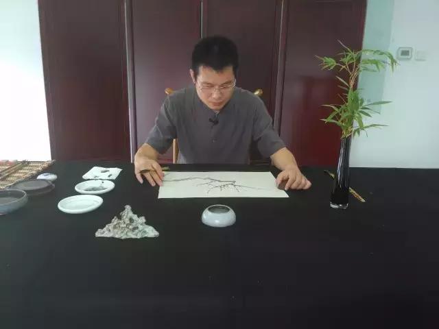 推荐当代优秀青年国画家赵少俨,赵少俨中国花鸟画技法