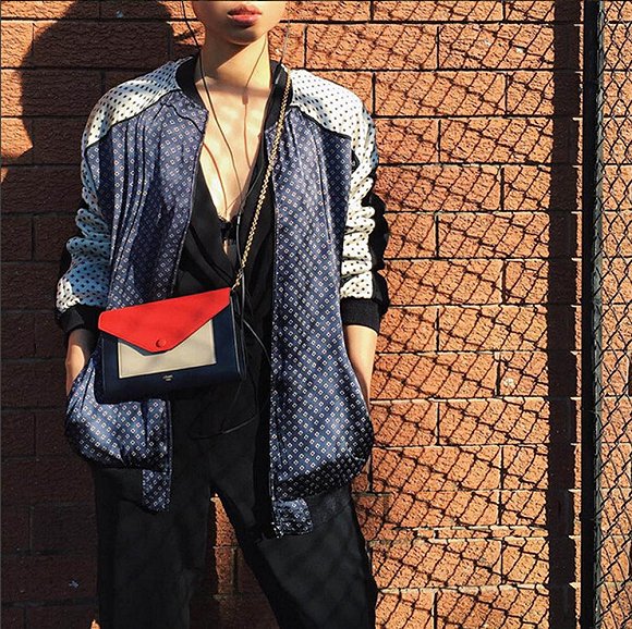 转眼已经入秋天气逐渐转凉,今年早秋流行什么样的外套