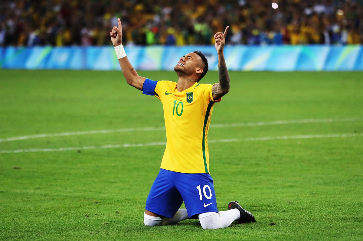 马拉卡纳内马尔点球,内马尔扛起马拉卡纳球场