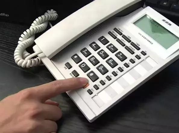 谁说动漫都是骗人的！柯南里用人声音拨号真的可以打通电话！