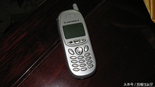 摩托罗拉以前什么手机好,摩托罗拉以前最流行的手机