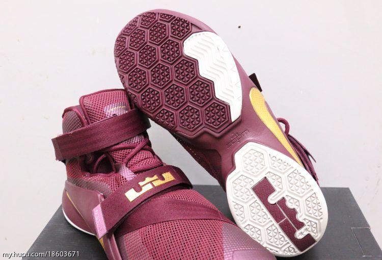 Soldier9Lebron12哪一双才是吾皇挚爱