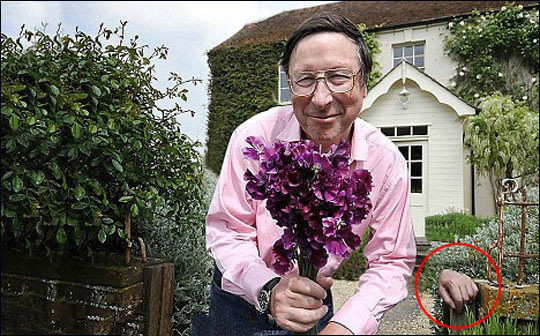 异闻录鬼片,拍到鬼影的诡异照片