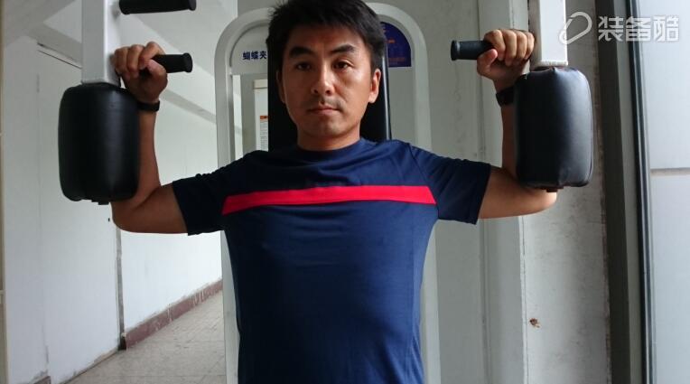 专业驴友对毛运动T恤的深度体验