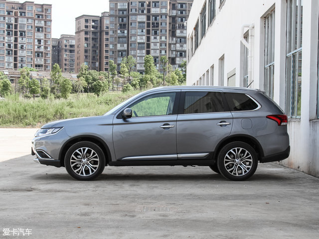 成都车展重磅车型抢先看,别乱跑完整版免费观看