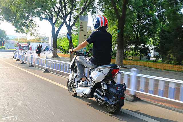 爱卡通勤日记（3）雅迪Z3电动车全体验