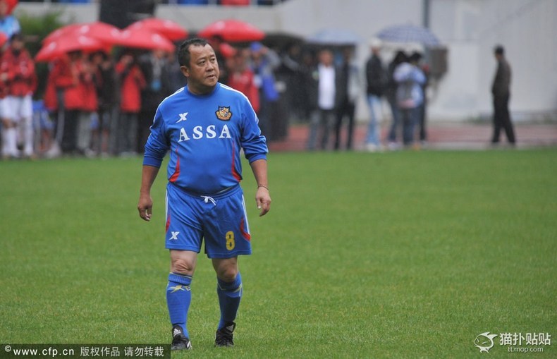 明星“球员”:唐僧变肥罗，谭咏麟踢断两根韧带