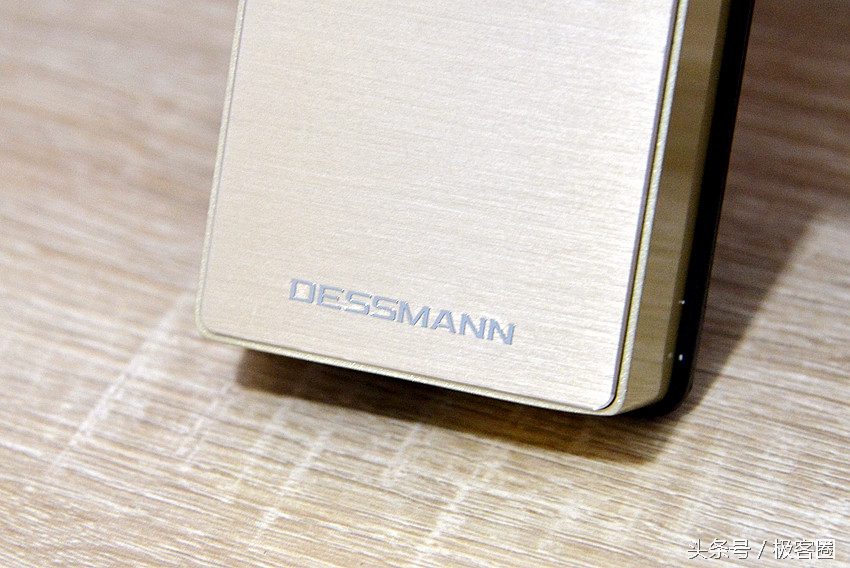 高科技的魅力,智能防盗门有哪些功能