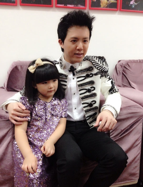 王诗龄戴的发卡,angela王诗龄发卡