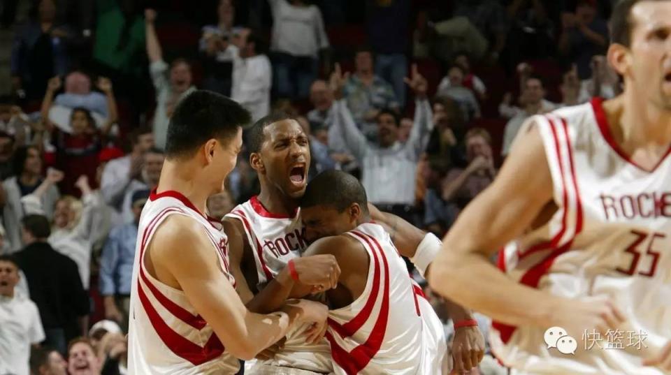 火箭22连胜火箭vs湖人,火箭22连胜姚明打了多少场