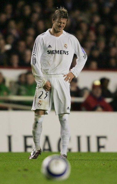 捂裆派龙抓手,足坛“抓鸟”合集