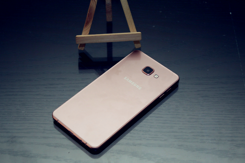 三星galaxya9s怎么样,性能强三星galaxya60s全面评测