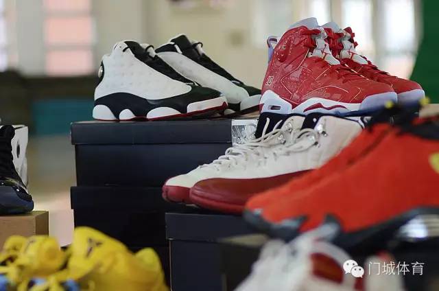 门城鞋狂|他也许是门头沟最强的球鞋收藏家