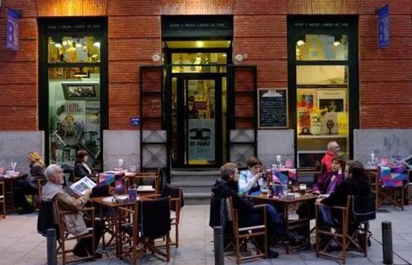 无处不在阿姆斯特朗,无处不在西海岸