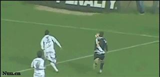 足球球员搞怪图片,足球搞笑庆祝动作gif