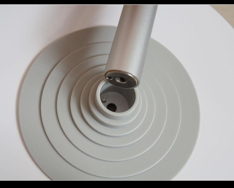 赛鲸懒人支架,赛鲸懒人支架灯不亮了