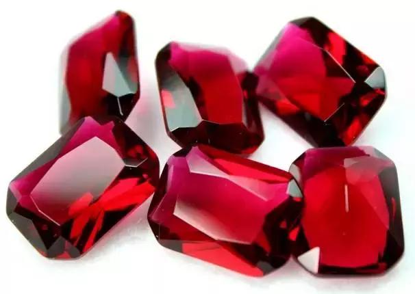 全世界最大最好看的珍珠,世界上最美的彩色宝石珍珠