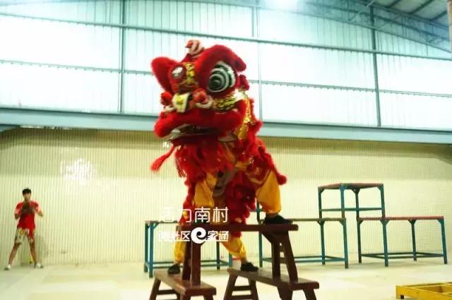龙狮团醒狮表演视频,广州番禺沙头汀根龙狮团