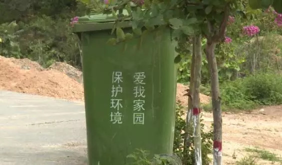 记安丘市柘山镇老子村第一书记赵学和
