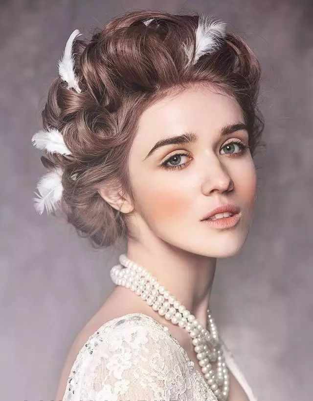 很适合复古风格的妆容,复古简单妆容化妆教程